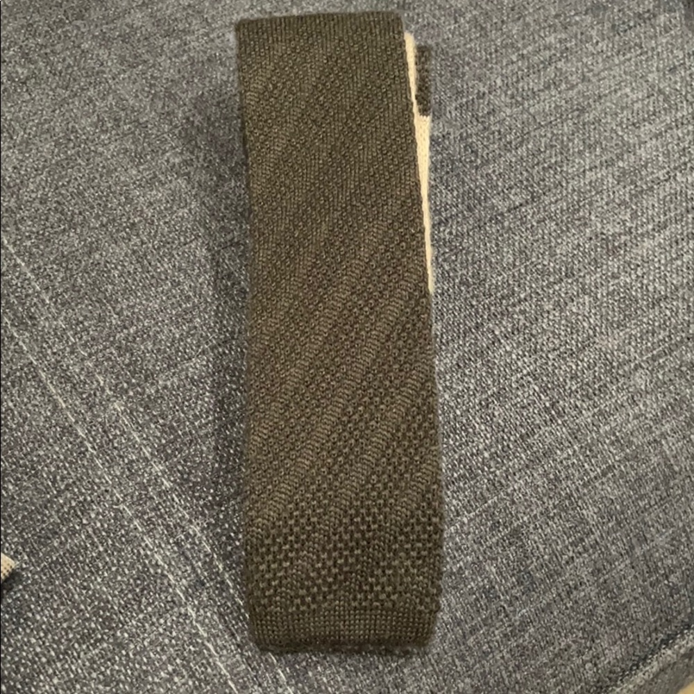 Uniqlo Knitted Mens Black Tie